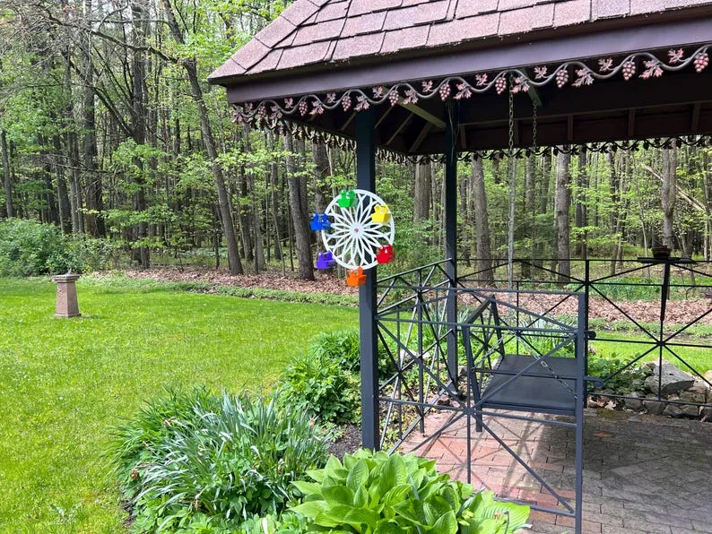 The Ferris Wheel of Fun for Your Feathered Friends