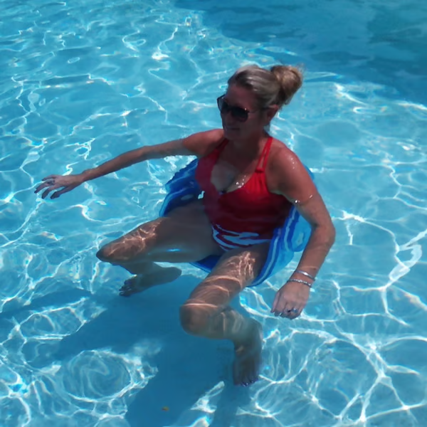 🏄‍♀️ Water Recliner